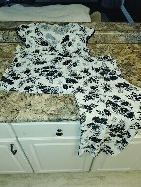 Fashion Bug Black and White Floral Pajama Set